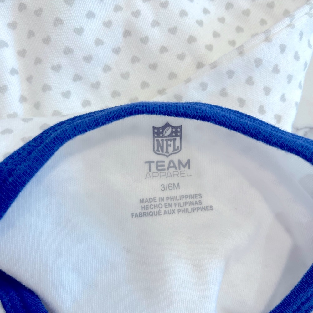 Giants baby bodysuit 🏈 - Picture 3 of 4